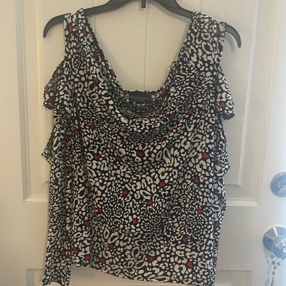 Woman’s blouse